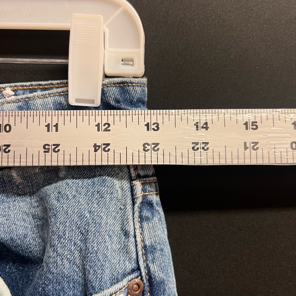 Zara Women's Blue Distressed Denim Jeans USA 0 / EUR 32 NWT - Picture 3 of 10